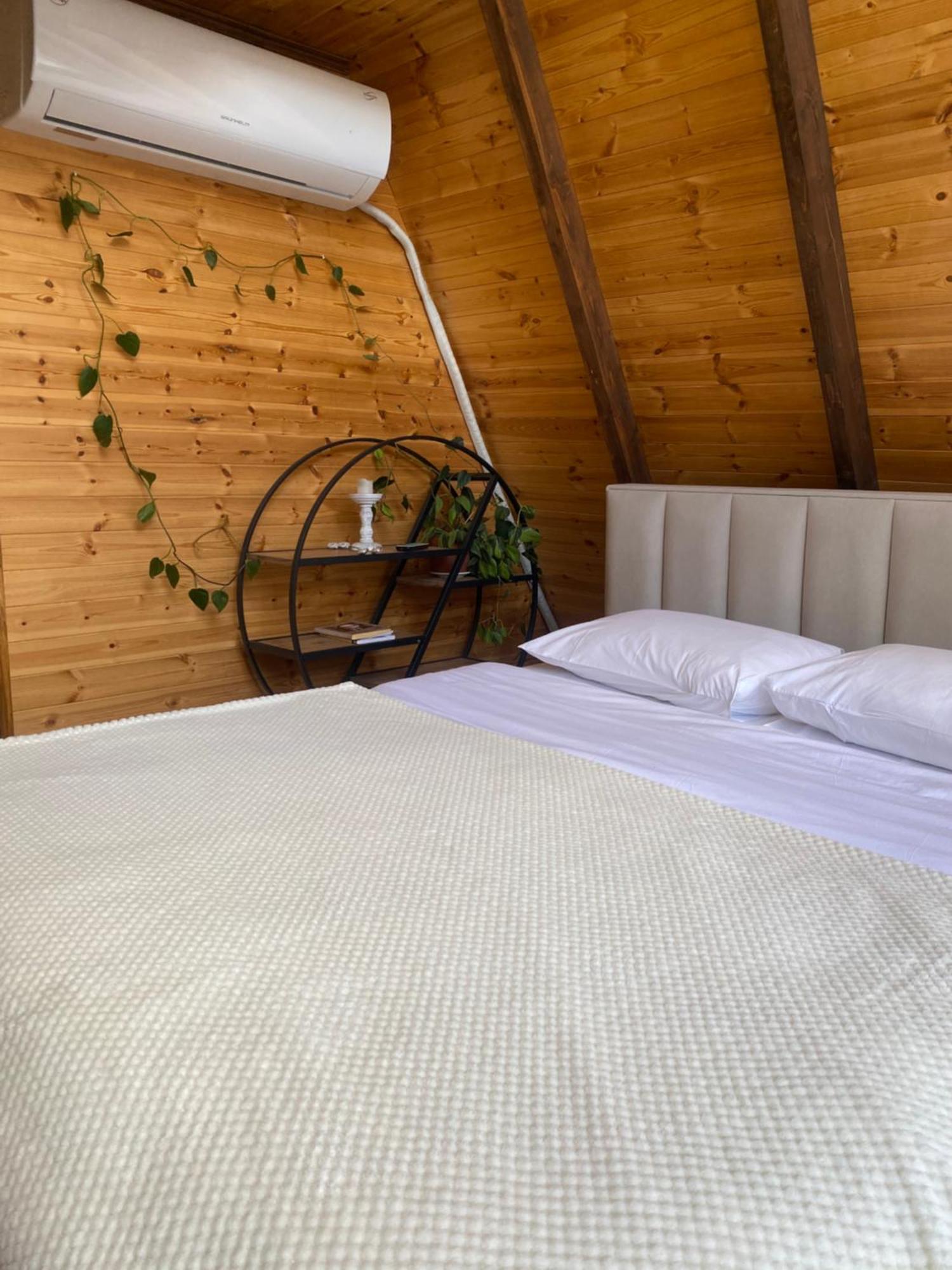 Agora Farmhouse Koman Экстерьер фото